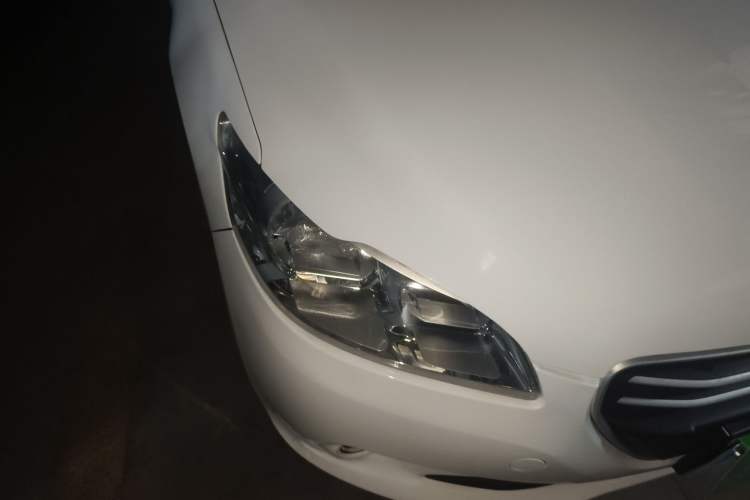 Used Peugeot 301 2016 1.6L Automatic Comfort Edition Right Front Headlight