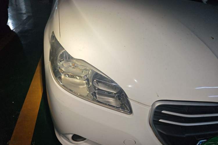 Used Peugeot 301 2016 1.6L Automatic Comfort Edition Right Front Headlight