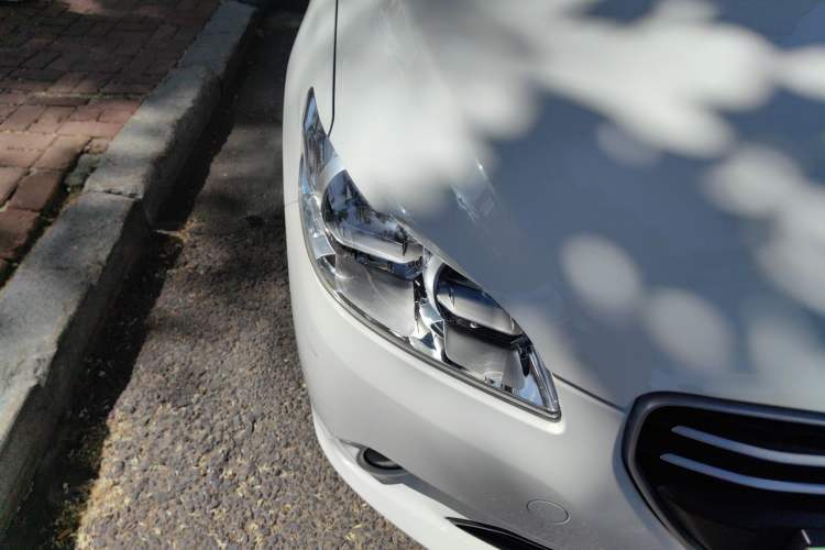 Used Peugeot 301 2016 1.6L Automatic Comfort Edition Right Front Headlight