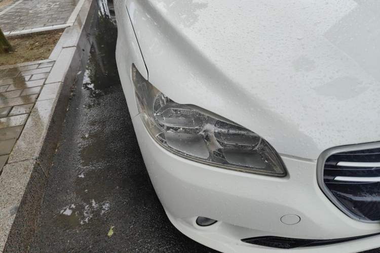 Used Peugeot 301 2016 1.6L Manual Comfort Edition Right Front Headlight