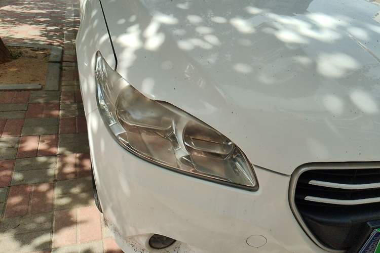Used Peugeot 301 2016 1.6L Manual Comfort Edition Right Front Headlight