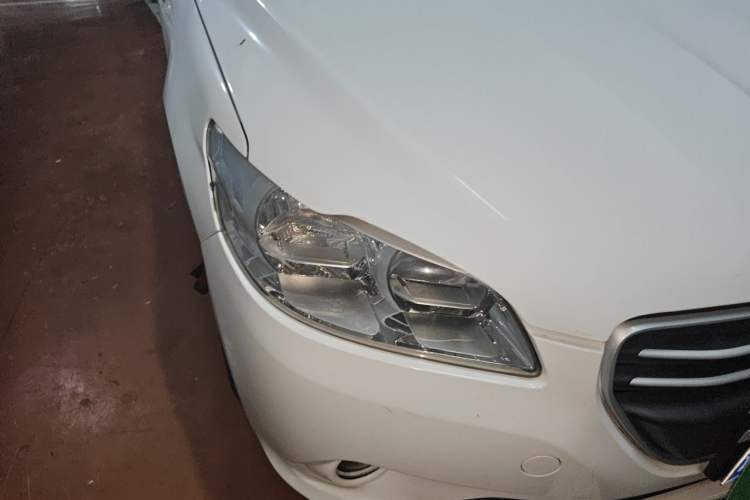 Used Peugeot 301 2016 1.6L Automatic Comfort Edition Right Front Headlight