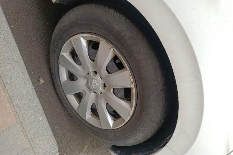 Used Peugeot 301 2016 1.6L Automatic Comfort Edition Right Front Wheel Hub