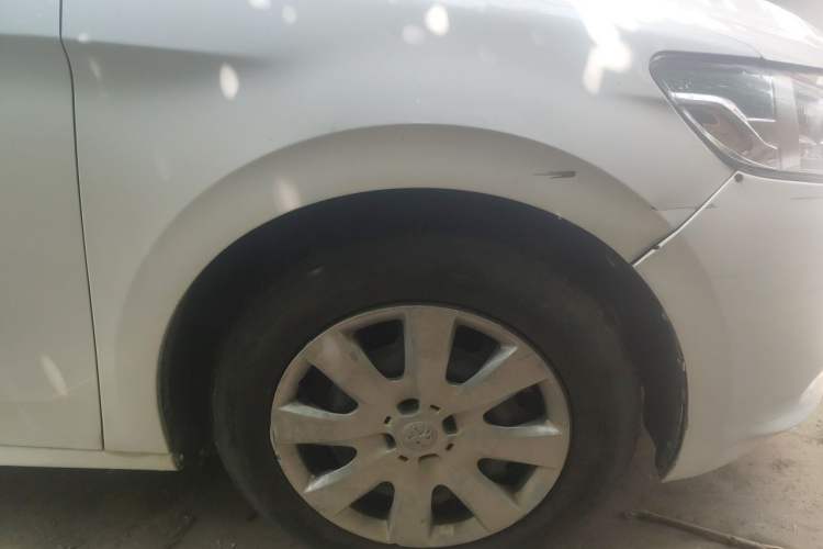 Used Peugeot 301 2016 1.6L Automatic Comfort Edition Right Front Wheel Hub