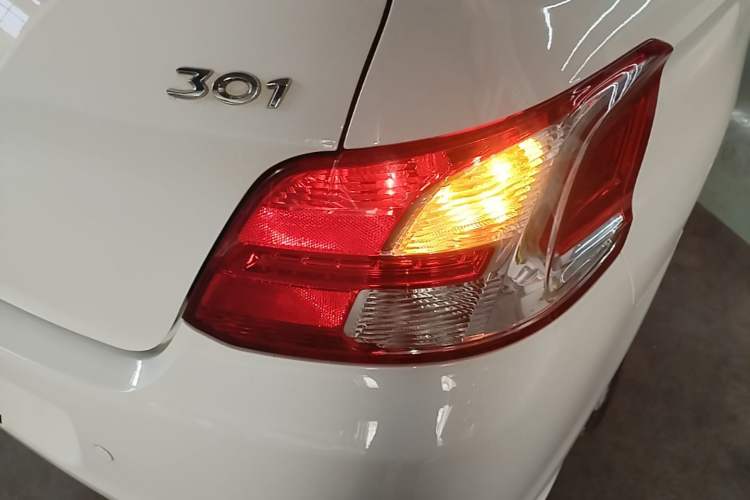 Used Peugeot 301 2016 1.6L Automatic Comfort Edition Right Rear Taillight