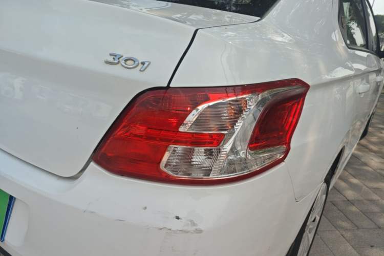 Used Peugeot 301 2016 1.6L Manual Comfort Edition Right Rear Taillight