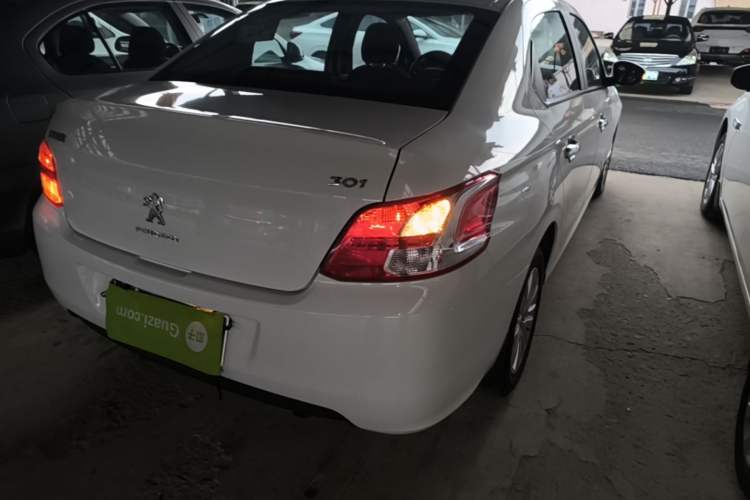 Used Peugeot 301 2016 1.6L Manual Comfort Edition Right Rear Taillight