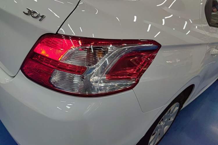 Used Peugeot 301 2016 1.6L Automatic Comfort Edition Right Rear Taillight