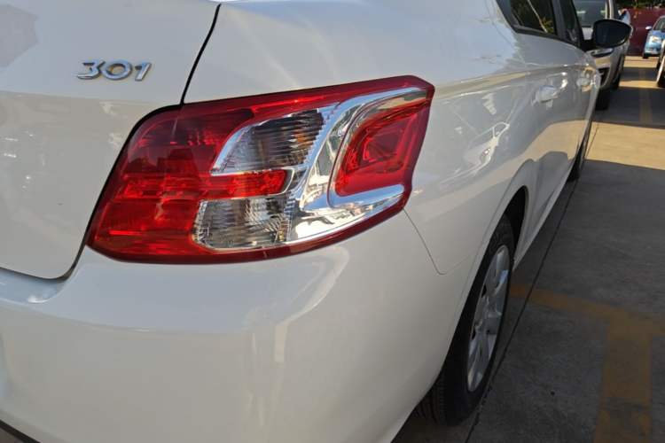 Used Peugeot 301 2016 1.6L Automatic Comfort Edition Right Rear Taillight
