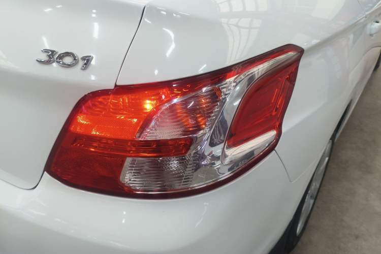 Used Peugeot 301 2016 1.6L Automatic Comfort Edition Right Rear Taillight