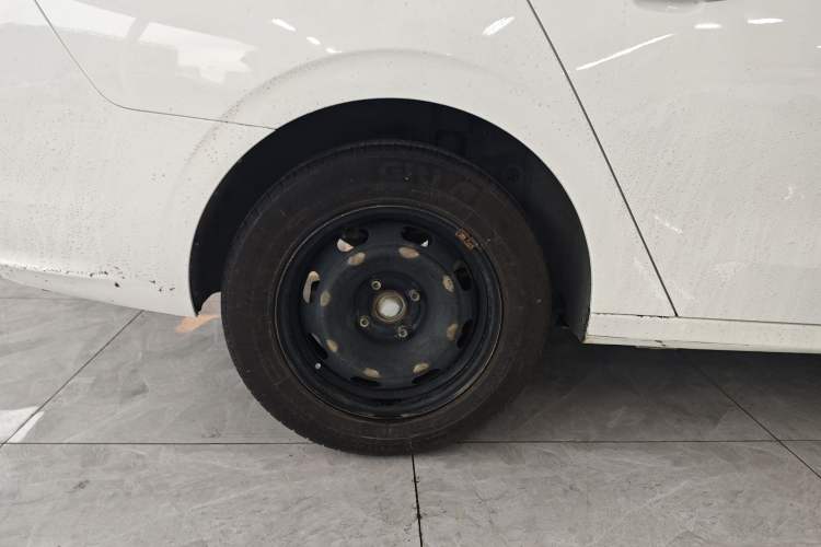 Used Peugeot 301 2016 1.6L Manual Happiness Edition Right Rear Wheel Hub