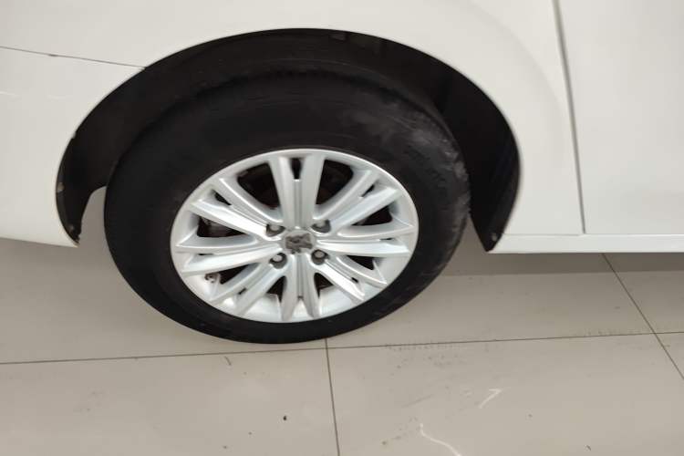 Used Peugeot 301 2016 1.6L Automatic Comfort Edition Right Rear Wheel Hub