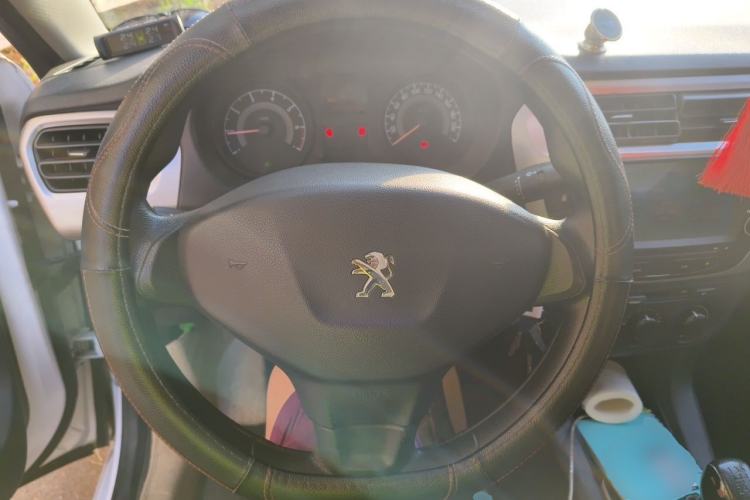 Used Peugeot 301 2016 1.6L Manual Comfort Edition Steering Wheel