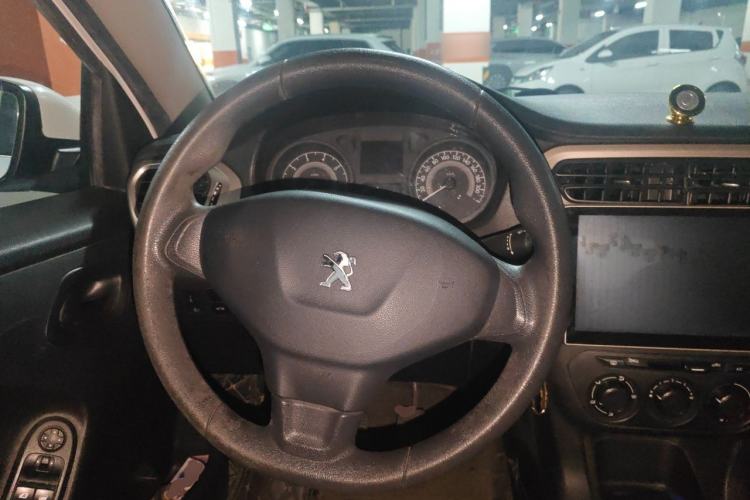 Used Peugeot 301 2016 1.6L Manual Comfort Edition Steering Wheel