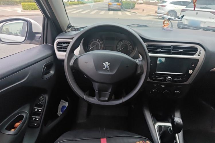 Used Peugeot 301 2016 1.6L Manual Comfort Edition Steering Wheel