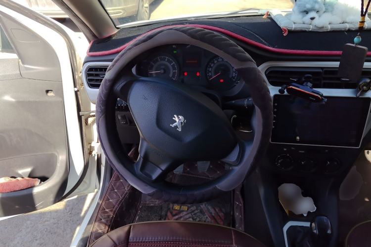 Used Peugeot 301 2016 1.6L Manual Comfort Edition Steering Wheel