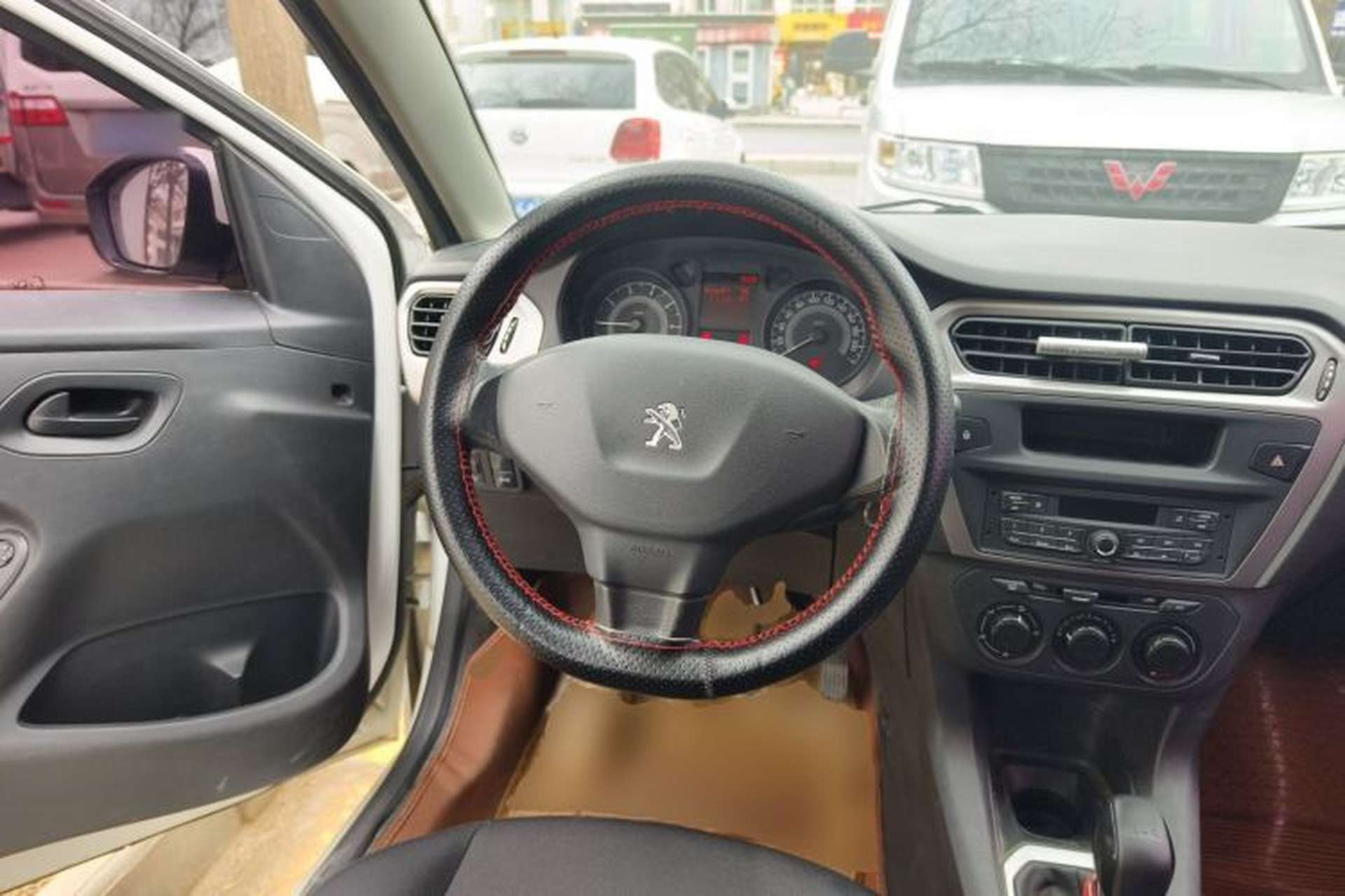 Used Peugeot 301 2016 1.6L Manual Comfort Edition Steering Wheel