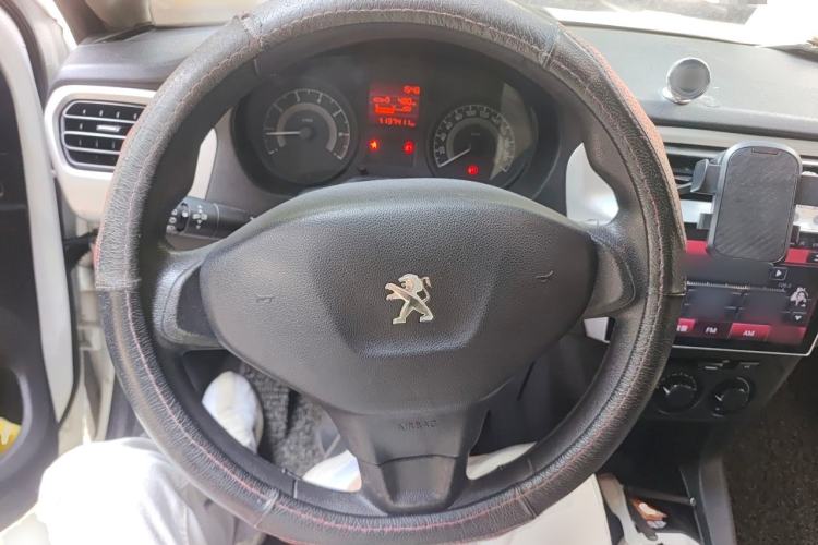 Used Peugeot 301 2016 1.6L Manual Comfort Edition Steering Wheel