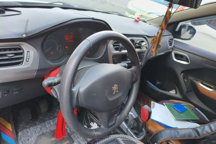 Used Peugeot 301 2016 1.6L Manual Comfort Edition Steering Wheel