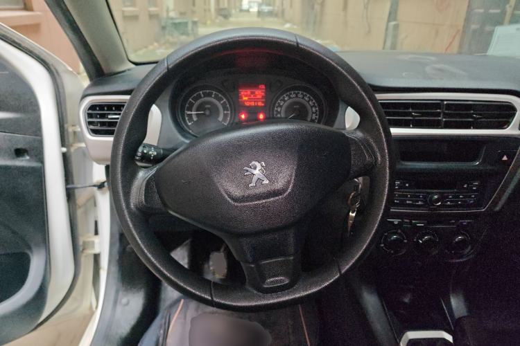 Used Peugeot 301 2016 1.6L Manual Comfort Edition Steering Wheel