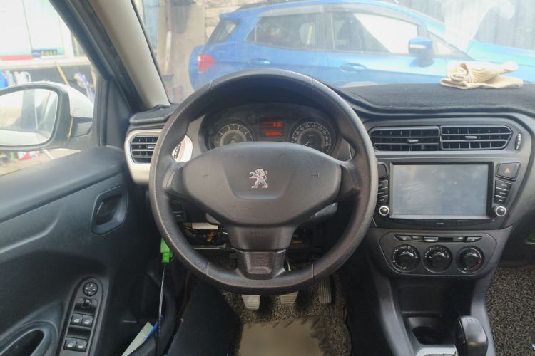 Used Peugeot 301 2016 1.6L Manual Comfort Edition Steering Wheel