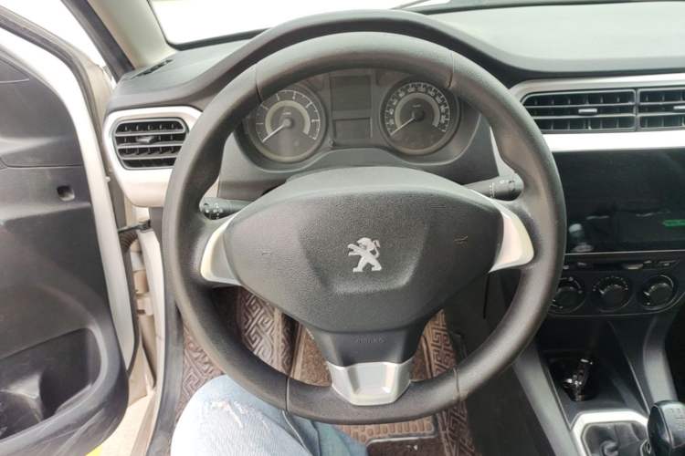 Used Peugeot 301 2016 1.6L Manual Comfort Edition Steering Wheel
