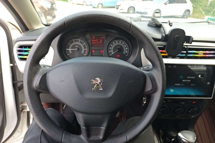 Used Peugeot 301 2016 1.6L Automatic Comfort Edition Steering Wheel