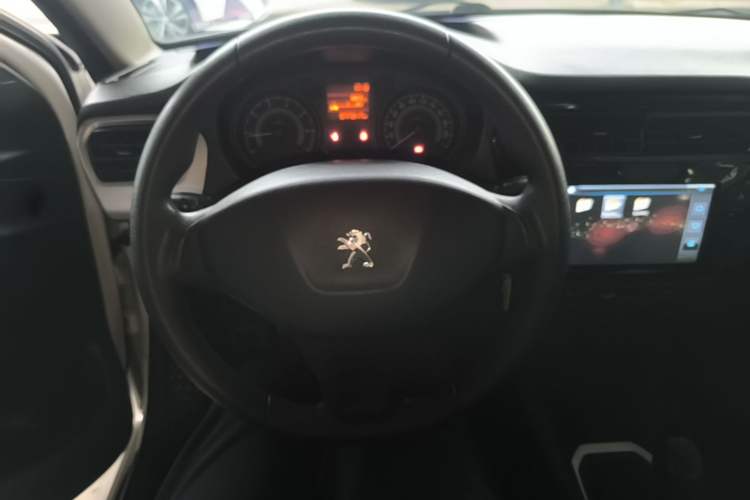 Used Peugeot 301 2016 1.6L Manual Comfort Edition Steering Wheel