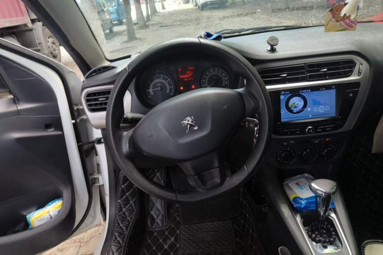 Used Peugeot 301 2016 1.6L Automatic Comfort Edition Steering Wheel