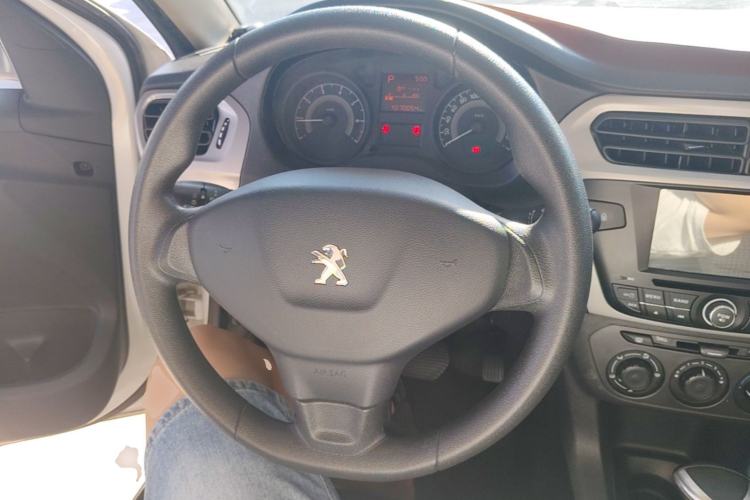 Used Peugeot 301 2016 1.6L Automatic Comfort Edition Steering Wheel
