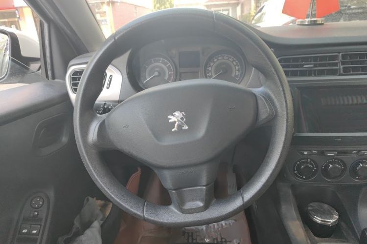 Used Peugeot 301 2016 1.6L Manual Comfort Edition Steering Wheel
