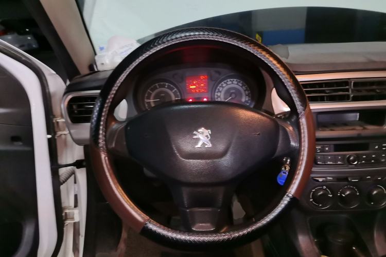 Used Peugeot 301 2016 1.6L Manual Comfort Edition Steering Wheel