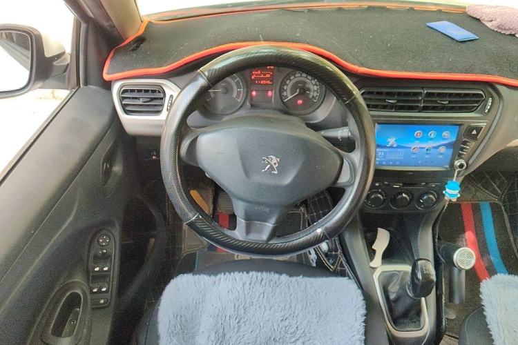 Used Peugeot 301 2016 1.6L Manual Comfort Edition Steering Wheel