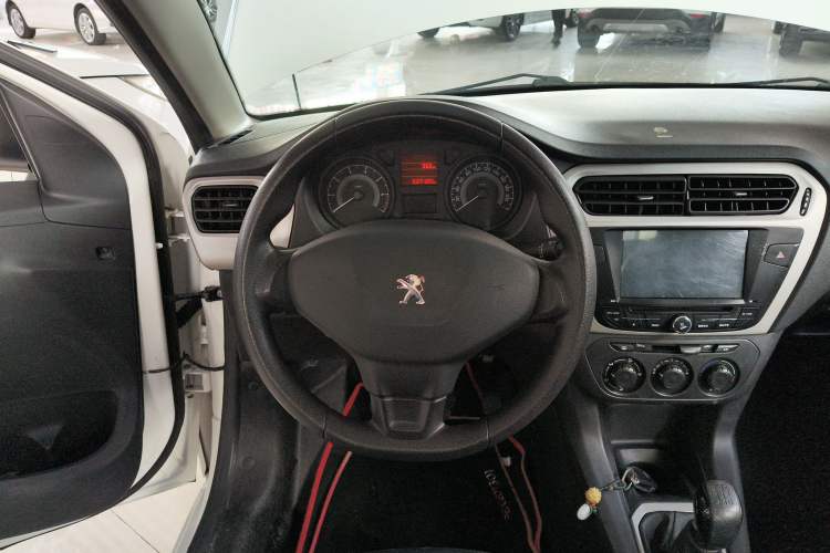 Used Peugeot 301 2016 1.6L Manual Comfort Edition Steering Wheel