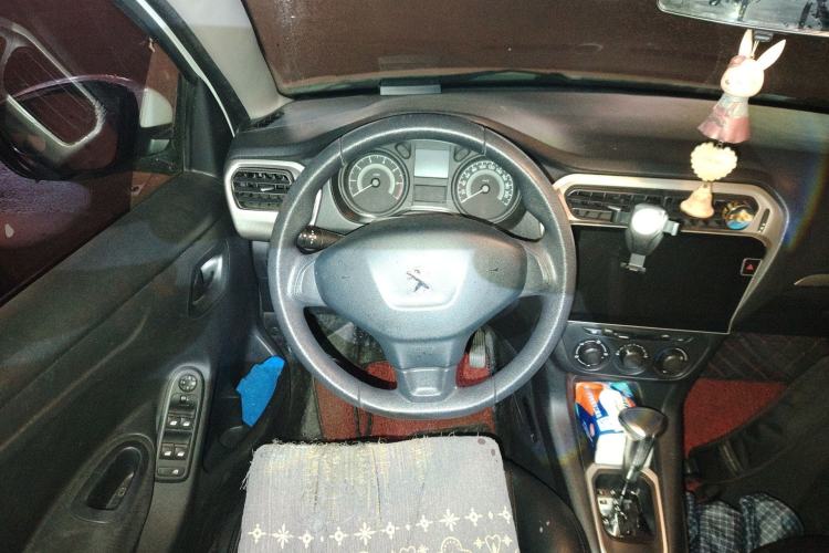 Used Peugeot 301 2016 1.6L Automatic Comfort Edition Steering Wheel