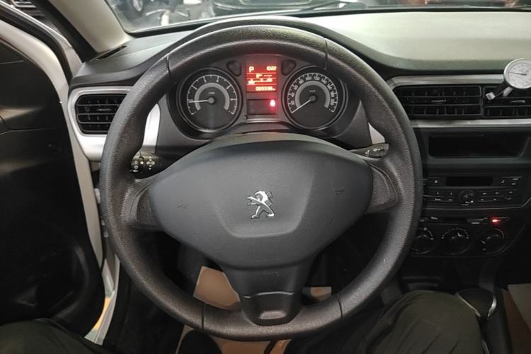 Used Peugeot 301 2016 1.6L Automatic Comfort Edition Steering Wheel