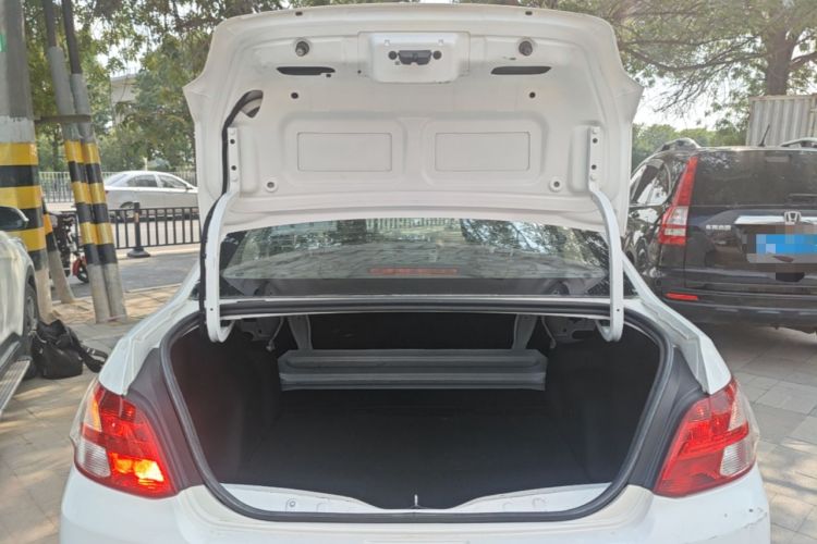 Used Peugeot 301 2016 1.6L Manual Comfort Edition Trunk