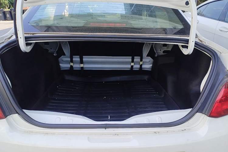 Used Peugeot 301 2016 1.6L Manual Happiness Edition Trunk