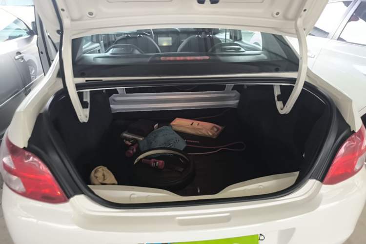 Used Peugeot 301 2016 1.6L Manual Comfort Edition Trunk