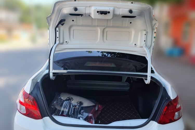 Used Peugeot 301 2016 1.6L Manual Comfort Edition Trunk
