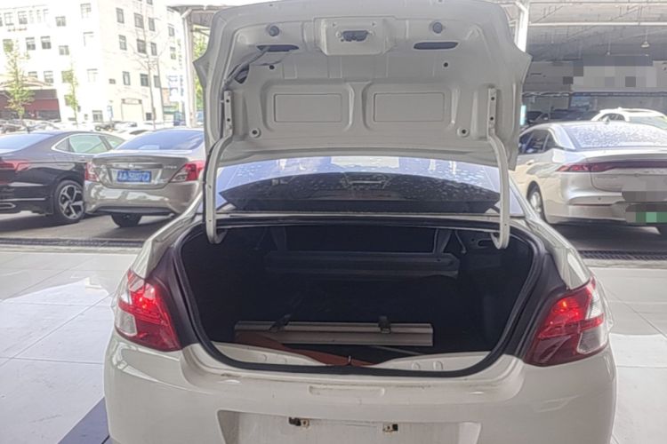 Used Peugeot 301 2016 1.6L Automatic Comfort Edition Trunk