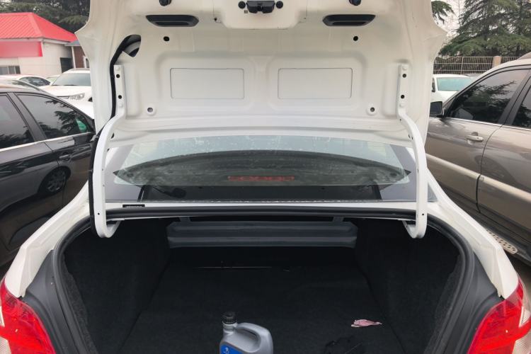 Used Peugeot 301 2016 1.6L Automatic Comfort Edition Trunk