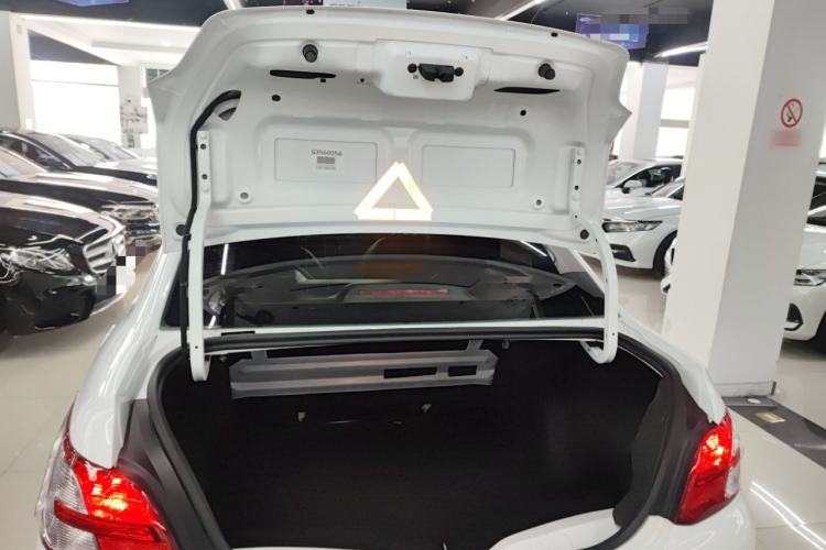 Used Peugeot 301 2016 1.6L Automatic Comfort Edition Trunk