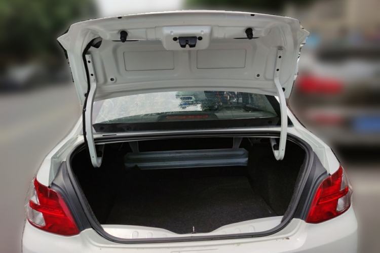 Used Peugeot 301 2016 1.6L Automatic Comfort Edition Trunk