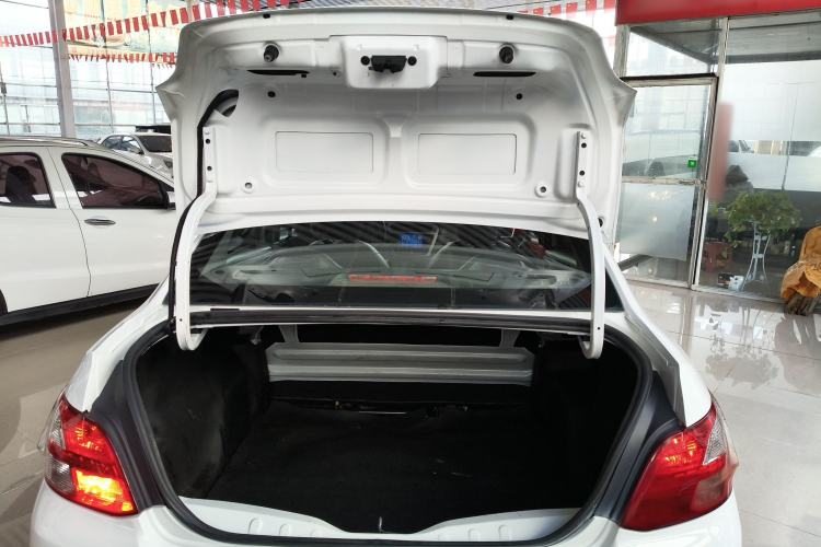 Used Peugeot 301 2016 1.6L Manual Comfort Edition Trunk