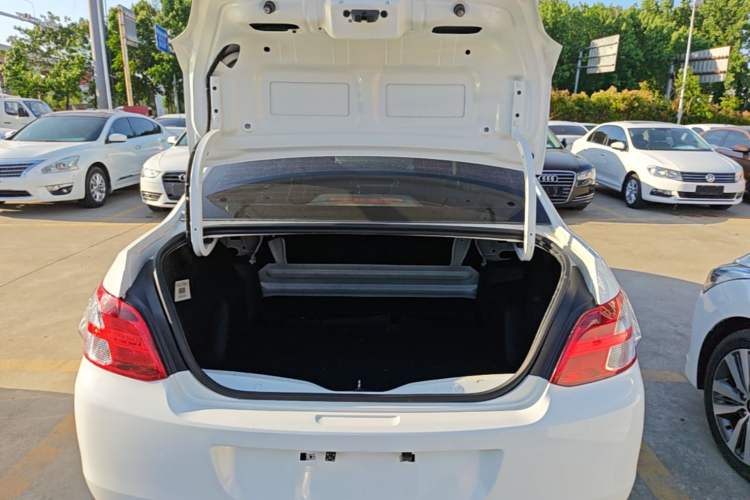 Used Peugeot 301 2016 1.6L Automatic Comfort Edition Trunk
