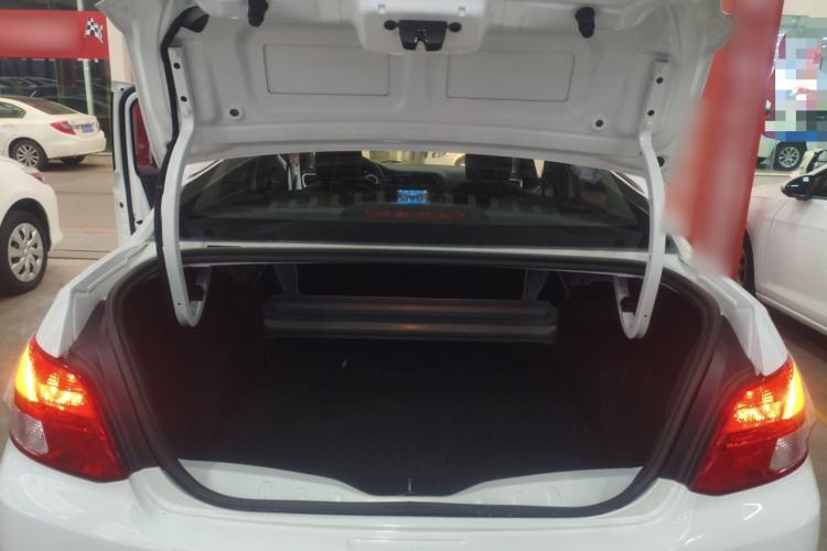 Used Peugeot 301 2016 1.6L Automatic Comfort Edition Trunk