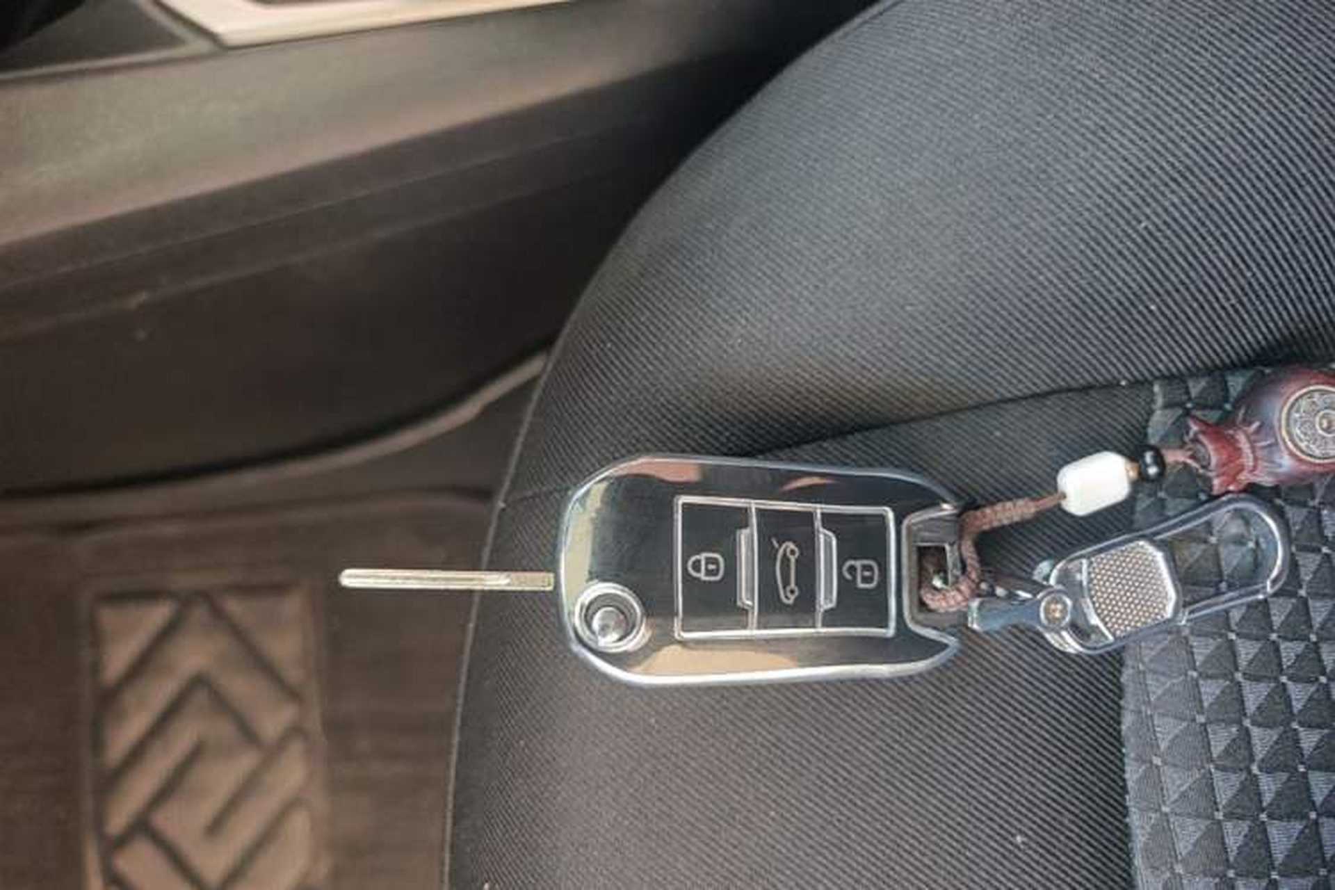 Used Peugeot 301 2016 1.6L Manual Happiness Edition Vehicle Key