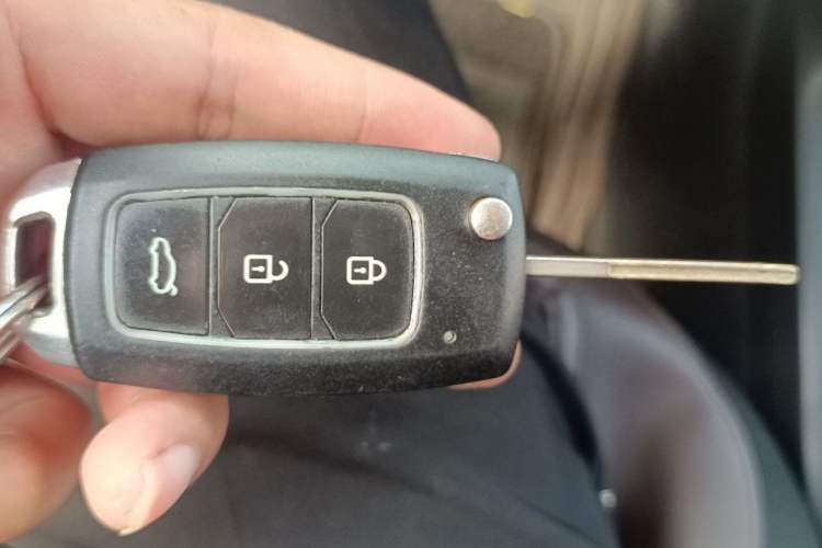 Used Peugeot 301 2016 1.6L Manual Comfort Edition Vehicle Key