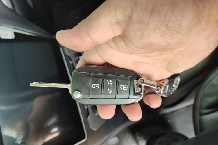 Used Peugeot 301 2016 1.6L Automatic Luxury Edition Vehicle Key